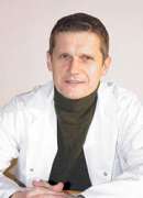 Chirurg naczyniowy dr hab. n. med. Mirosław Dziekiewicz